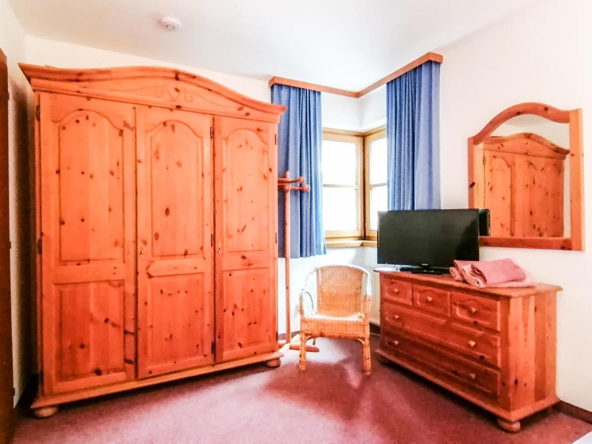Haus Am Roemerbad Bad Kleinkirchheim Buitenkant foto