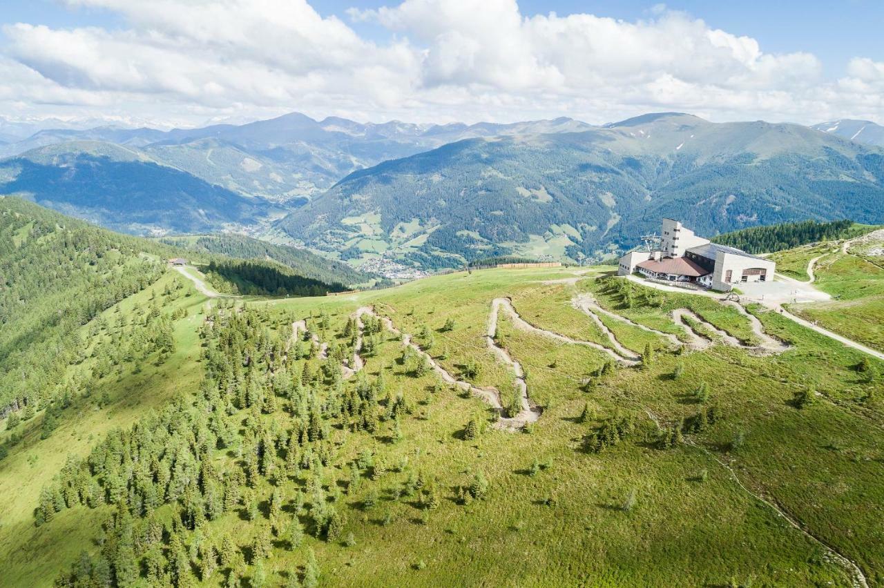 Haus Am Roemerbad Bad Kleinkirchheim Buitenkant foto