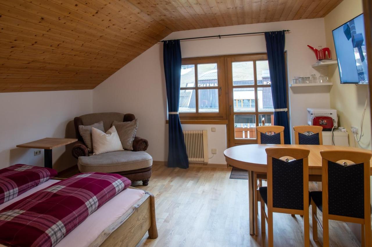 Haus Am Roemerbad Bad Kleinkirchheim Buitenkant foto